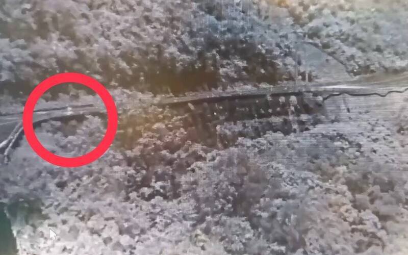 杨姓老翁最后走在旧苏花台9丁线9K处往南,时间为晚上9点50分,自此线索几乎断掉,不过警方仍持续协寻,呼吁用路人若有发现老翁行踪,敬请提供当天相关行车纪录画面。(民众提供) 杨姓老翁最后走在旧苏花台9丁线9K处往南,时间为晚上9点50分,自此线索几乎断掉,不过警方仍持续协寻,呼吁用路人若有发现老翁行踪,敬请提供当天相关行车纪录画面。(民众提供)