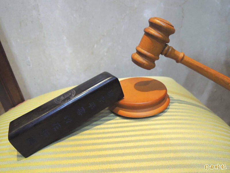 原告主张,被告兄弟的继承权应由其子代位继承,具体分配比例为,原告2名兄妹各继承12分之5,被告兄弟的2名子女,则各代位继承12分之1。(资料照) 原告主张,被告兄弟的继承权应由其子代位继承,具体分配比例为,原告2名兄妹各继承12分之5,被告兄弟的2名子女,则各代位继承12分之1。(资料照)