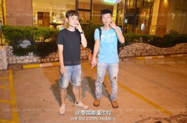 遭打伤的2名中国男子。(图撷取自微博) 遭打伤的2名中国男子。(图撷取自微博)
