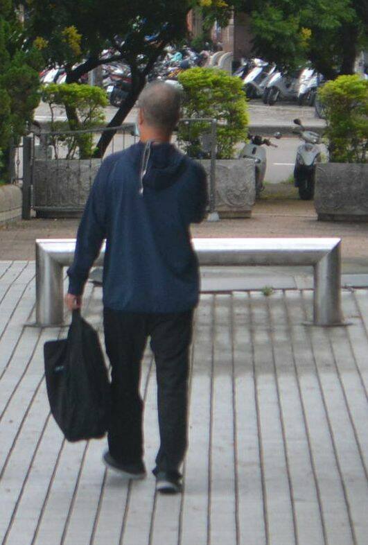 台中监狱前戒护科员高章群，因收受吴健保10万贿款，一审判5年2月，上诉二审今天开庭，当庭认错盼能改判缓刑。（资料照）