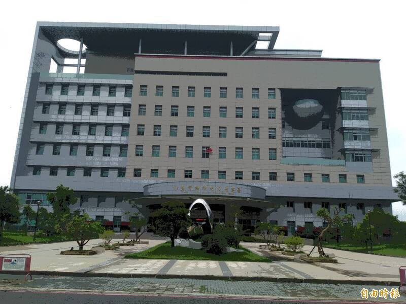 尤姓上尉军官因缺钱涉嫌贩售机密，被桥头地检署依违反国安法等罪提起公诉。（记者鲍建信摄）