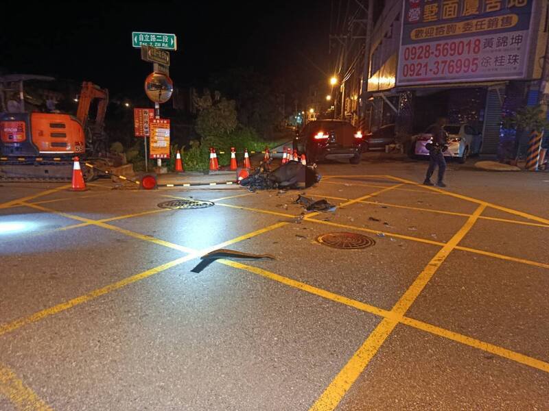 20岁庄姓男子骑车倒地。（民众提供）