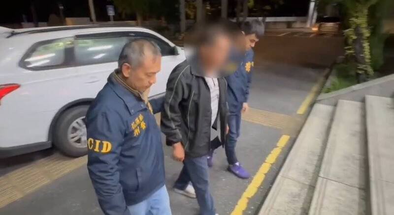 65岁林姓男子无照驾驶撞到人后逃逸，讯后依肇事逃逸罪嫌移送法办，详细肇事责任还在调查当中。（警方提供）