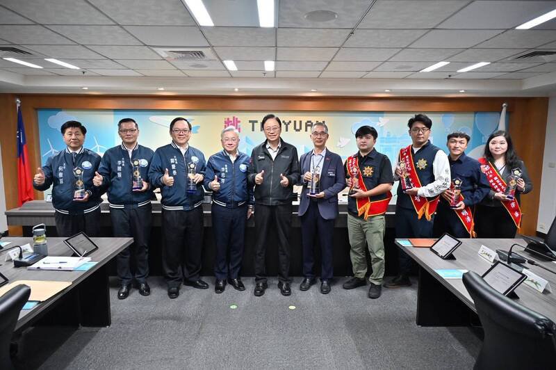 桃园市警察局今年一举拿下国家警光奖团体组4座、个人组4座奖项，再创历年最佳成绩。（图由市警局提供）