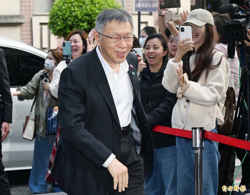 台北地方法院审理前台北市长柯文哲等11人涉京华城容积、侵占政治献金等案，今起2天进行提示证据程序。（记者廖振辉摄）