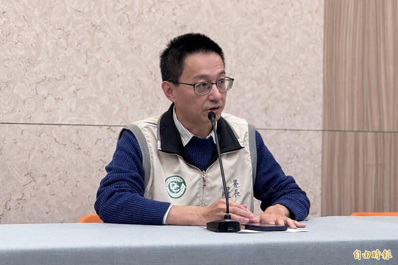 疾管署长罗一钧指出，经血液暴触感染HIV的机率「估计低于万分之1」，完成暴露后预防性投药后，可再进一步将感染风险「降到0」。（记者邱芷柔摄）