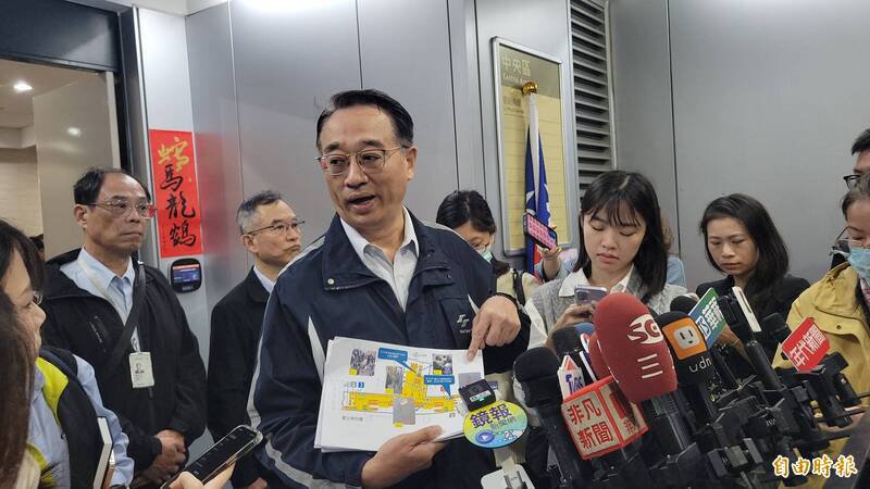 台北捷运公司总经理黄清信证实，确有一支监视器故障，但有备援。（记者何玉华摄）