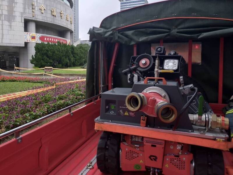 北市消防局首度启动「立体安全防护网」全面升级维安。（记者姚岳宏翻摄）