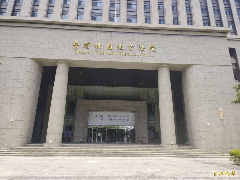 德国籍男子连抢2超商，得款85元、饮料1瓶，判刑却超过10年。（记者谢武雄摄）