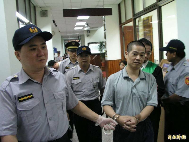 「恶龙」张锡铭声请假释案官司，高雄高等行政法院高等庭改判他败诉。 　（记者鲍建信摄）