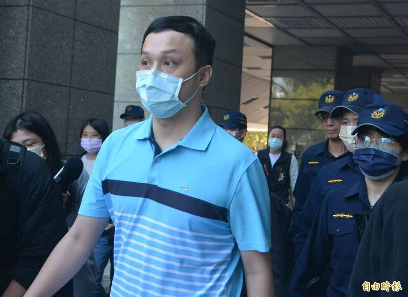 赖姓高中生的同性前配偶夏朝源因假结婚伪造文书去年2月入监服刑，因表现良好已经在今年5月期满出监。（资料照）