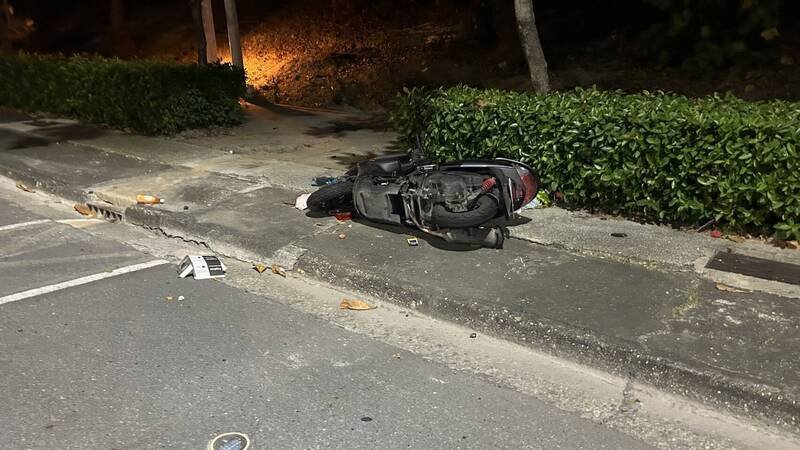 高雄男身体不适骑车就医，疑自撞送医抢救不治。（民众提供）