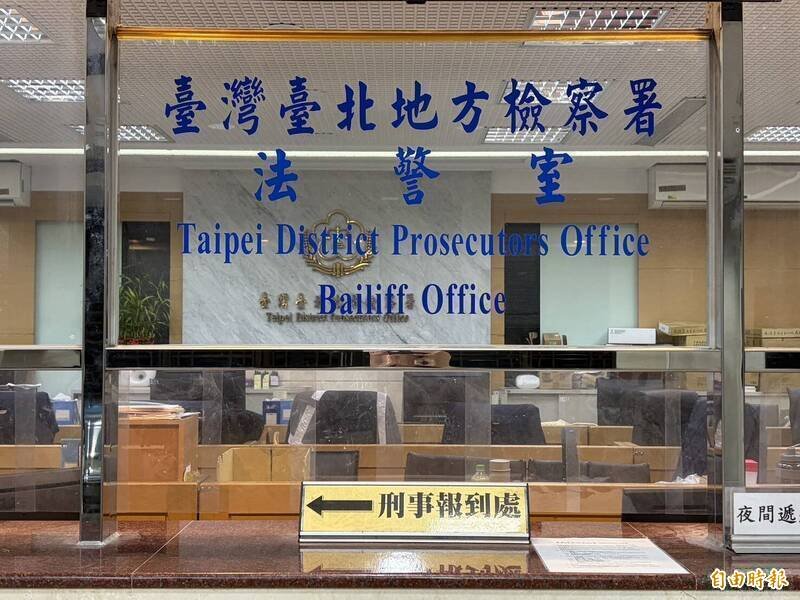 检警调查，A男向受害女子提议「要不要我们到巷子里来一下？」遭拒后仍继续纠缠，并称「妳看起来就有在约喔」、「很快啦，我很厉害」。（记者刘咏韵摄）