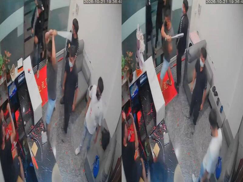 彰化县埔心乡一间SPA馆，21日晚间遭多名恶煞闯入持球棒狂砸、泼洒红漆。（民众提供）